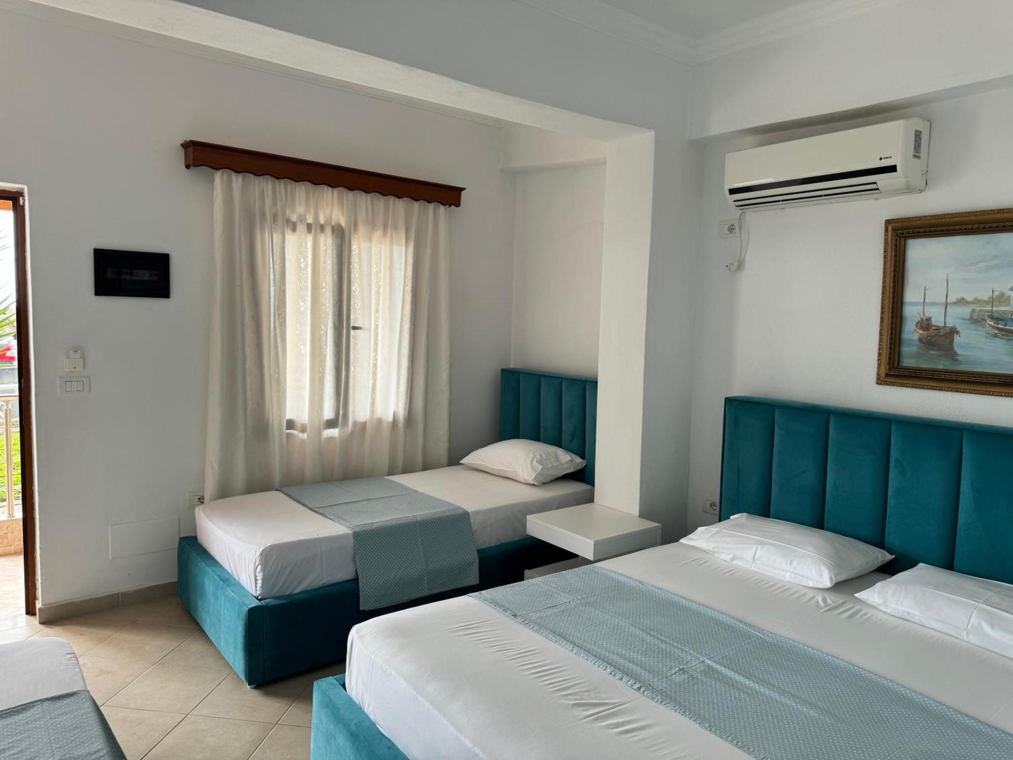 Ionian View B&B 히마레 객실 사진